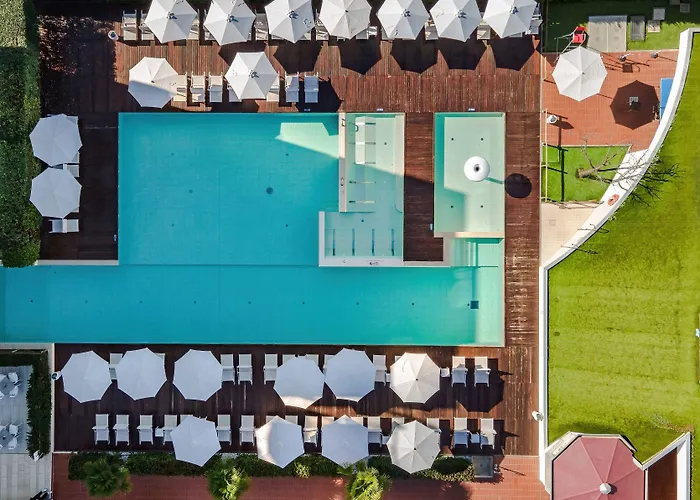 Domino Suite Hotel & Residence